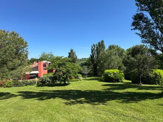 Maison 6 pièces 180 m²