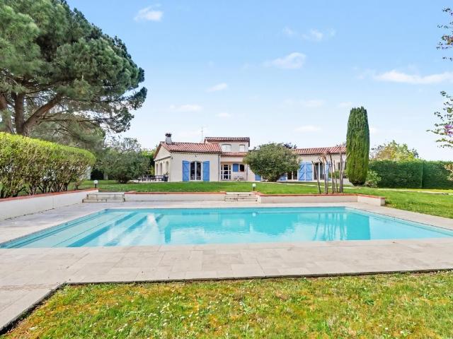 Maison 6 pièces 180 m²