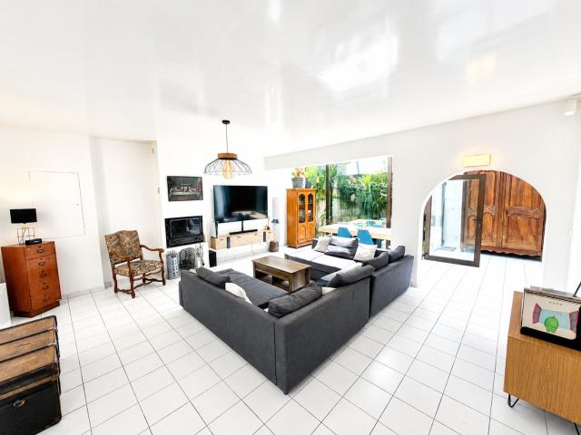 Maison 6 pièces 180 m²