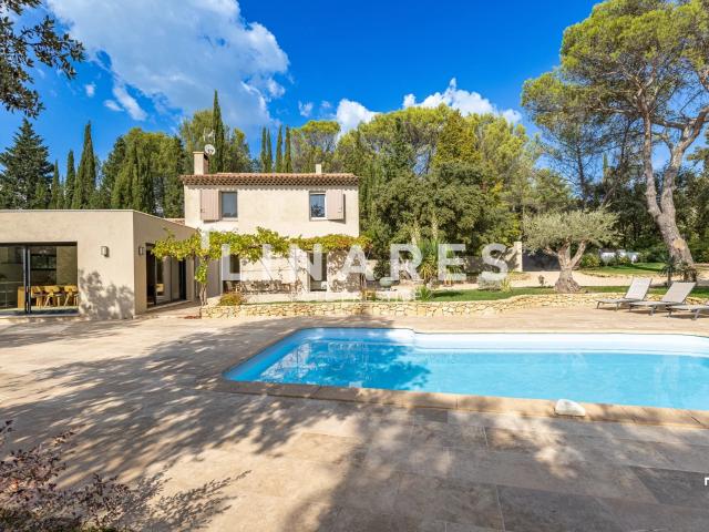 Maison 6 pièces 180 m²