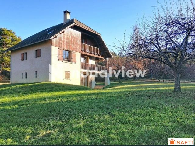 Maison 6 pièces 180 m²
