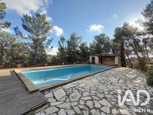 Maison 6 pièces 180 m²