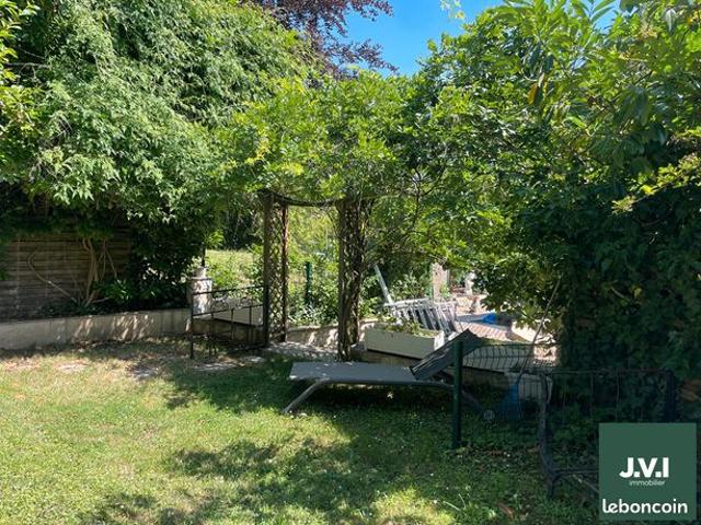 Maison 6 pièces 180 m²