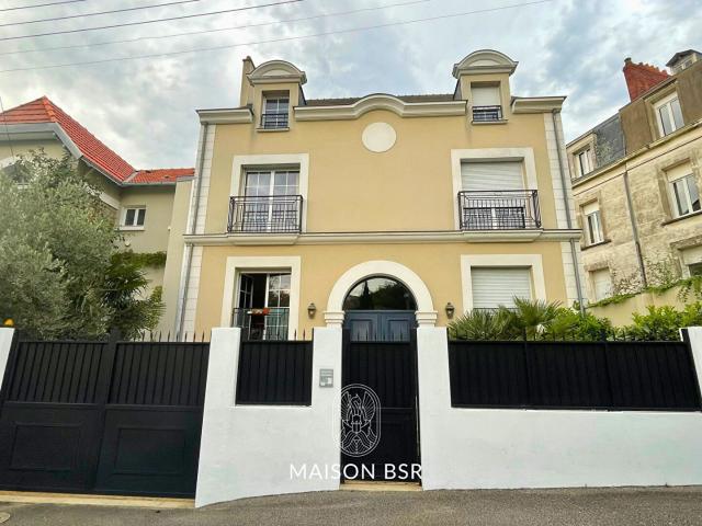 Maison 6 pièces 180 m²