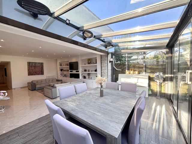Maison 6 pièces 180 m²