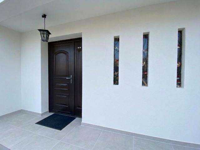 Maison 6 pièces 180 m²