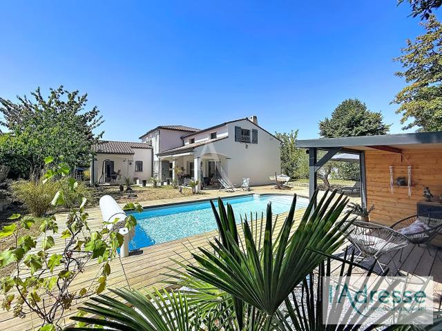 Maison 6 pièces 180 m²