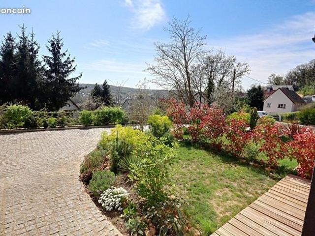 Maison 6 pièces 180 m²