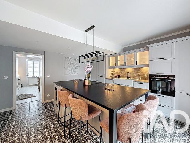 Maison 6 pièces 180 m²