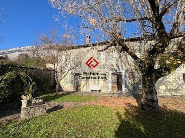 Maison 6 pièces 180 m²