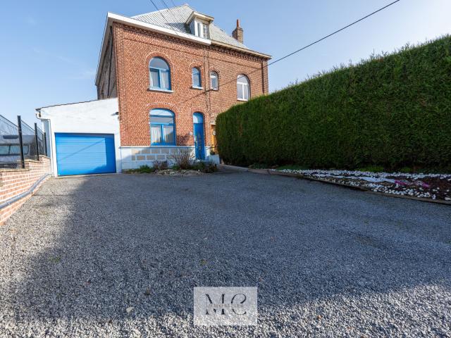 Maison 6 pièces 180 m²