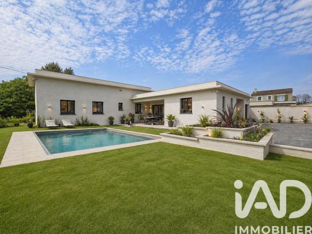 Maison 6 pièces 180 m²