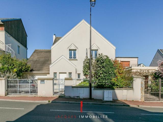 Maison 6 pièces 180 m²