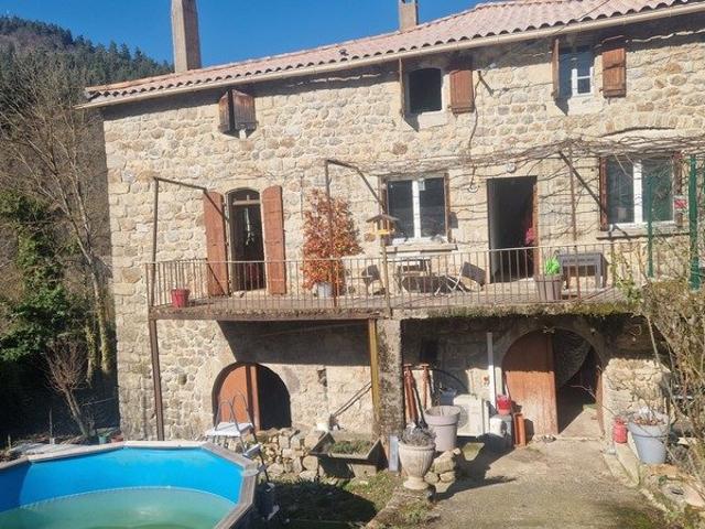Maison 6 pièces 180 m²