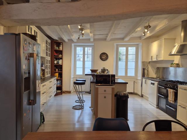 Maison 6 pièces 180 m²