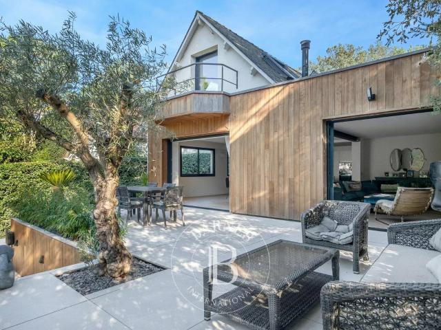 Maison 6 pièces 180 m²