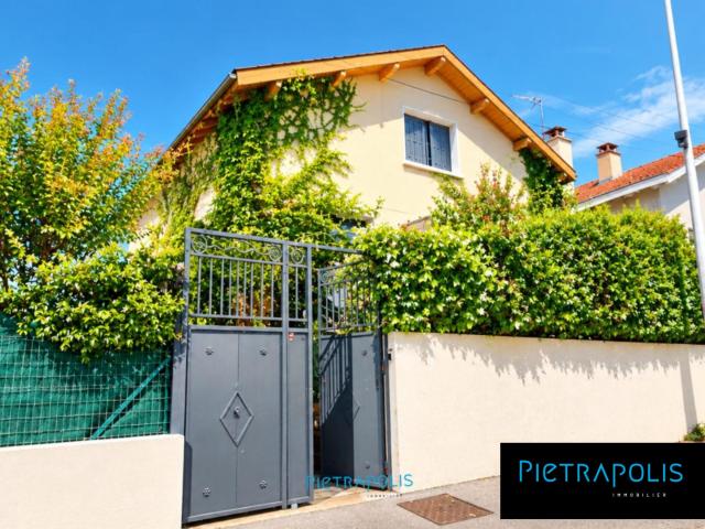 Maison 6 pièces 180 m²