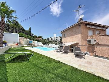 Maison 6 pièces 180 m²