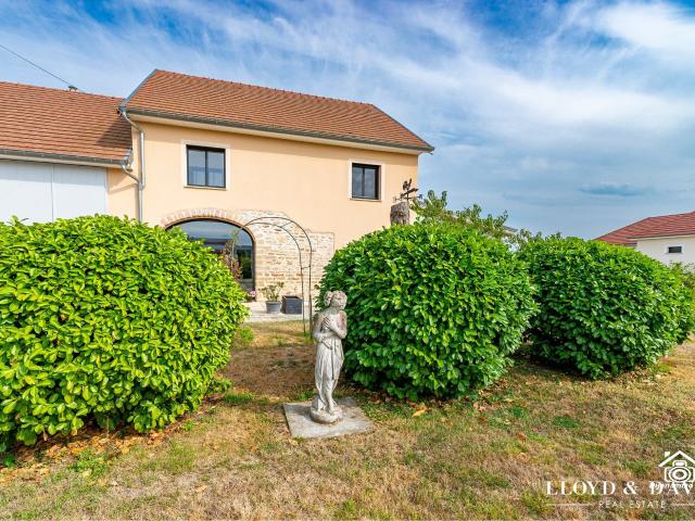 Maison 6 pièces 180 m²
