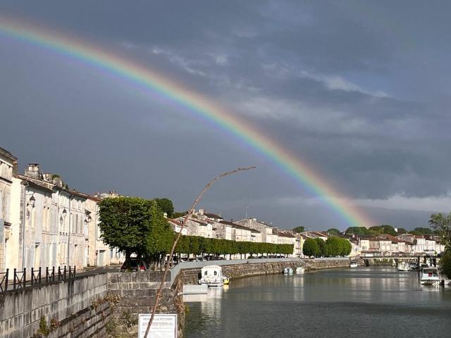 Maison 6 pièces, 180 m² à louer à Saint Savinien 17350