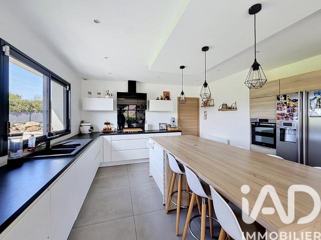 Maison 6 pièces 181 m²