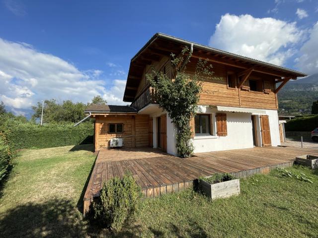 Maison 6 pièces 181 m²