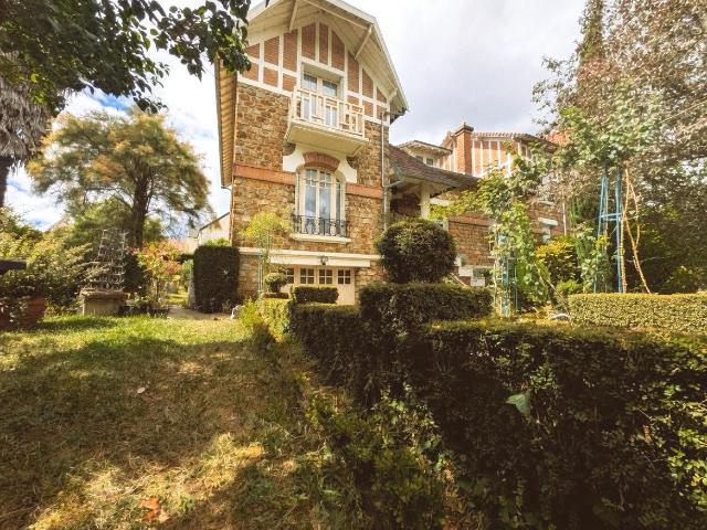 Maison 6 pièces 181 m²