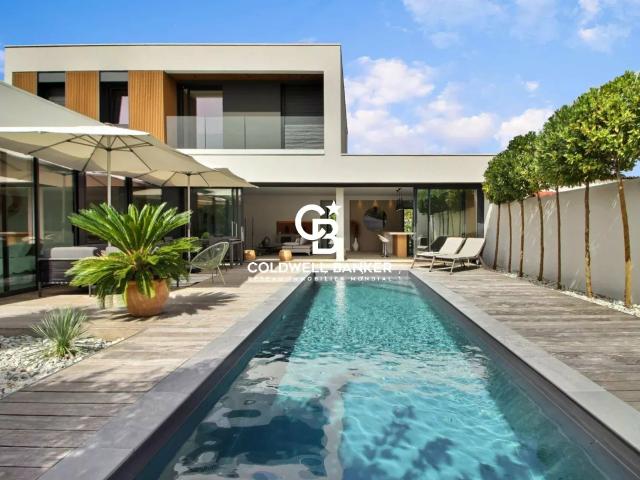 Maison 6 pièces 181 m²