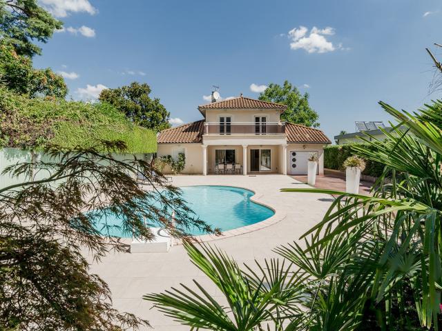Maison 6 pièces 181 m²
