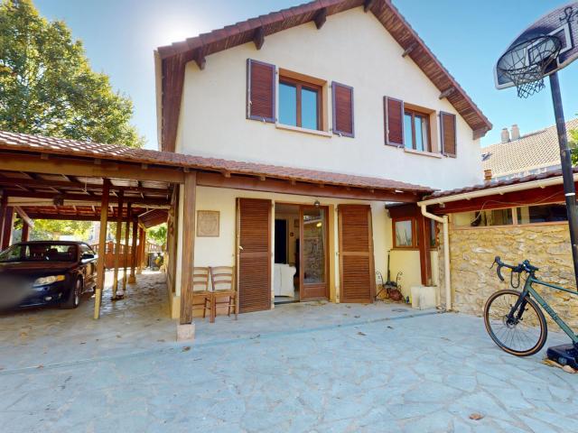 Maison 6 pièces 181 m²