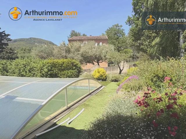 Maison 6 pièces 181 m²