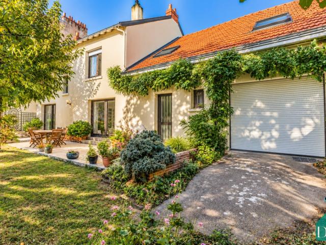 Maison 6 pièces 181 m²