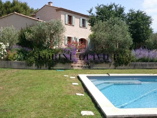 Maison 6 pièces 181 m²