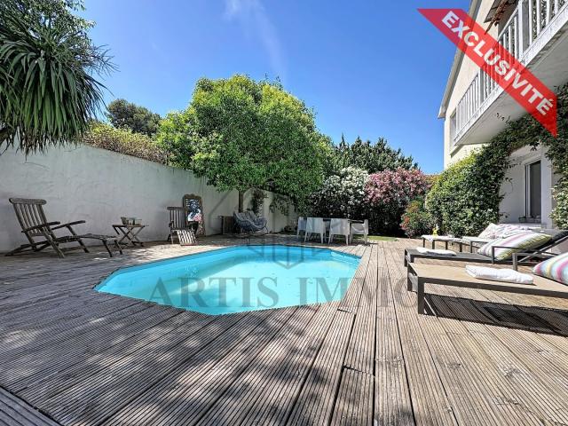 Maison 6 pièces 182 m²