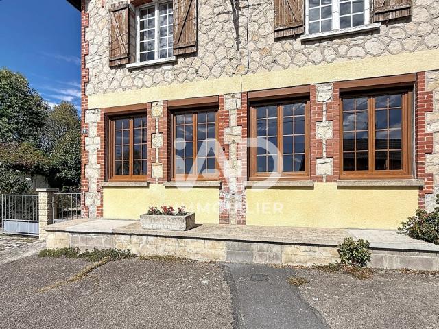 Maison 6 pièces 182 m²