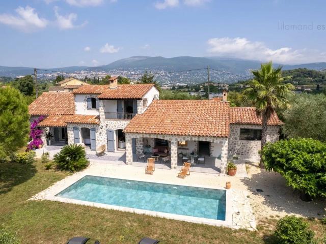 Maison 6 pièces 182 m²