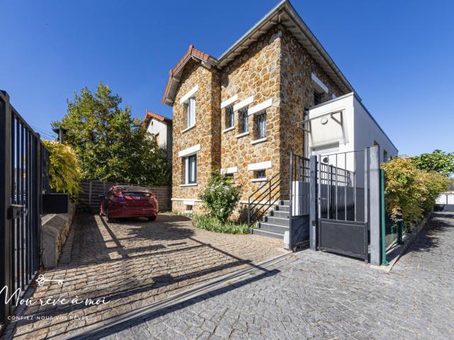 Maison 6 pièces 182 m²