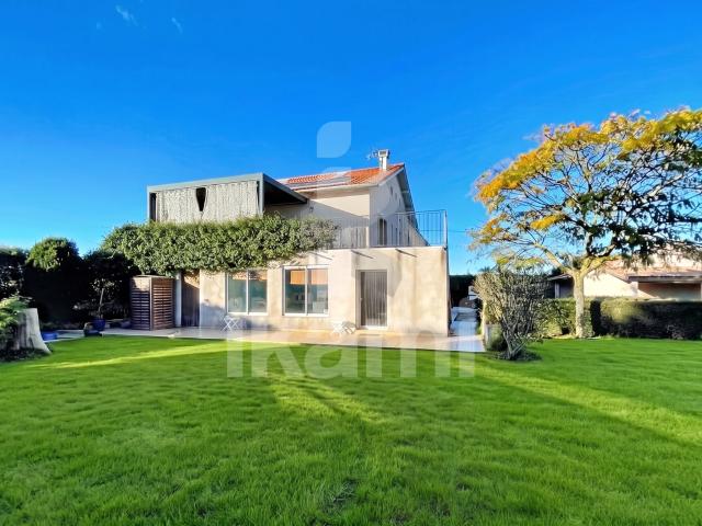 Maison 6 pièces 182 m²