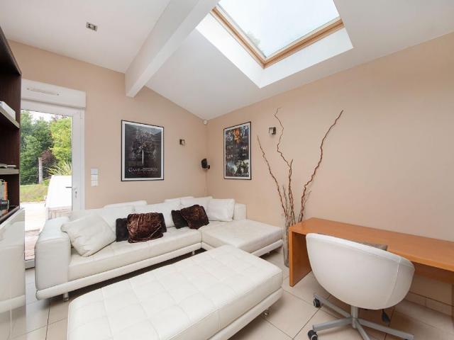 Maison 6 pièces, 182 m² à louer à Villeneuve Tolosane 31270