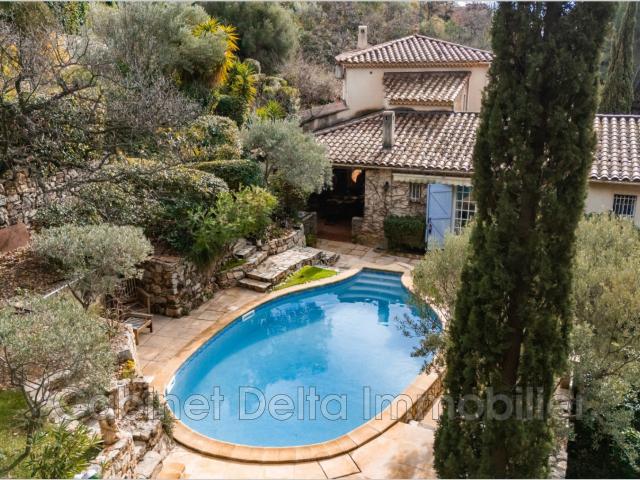 Maison 6 pièces 183 m²