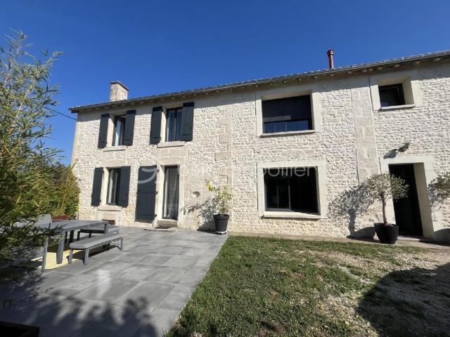 Maison 6 pièces 183 m²