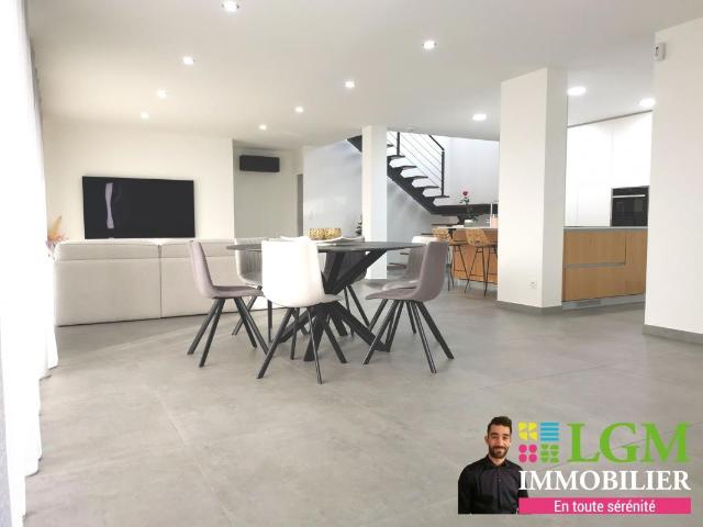 Maison 6 pièces 183 m²