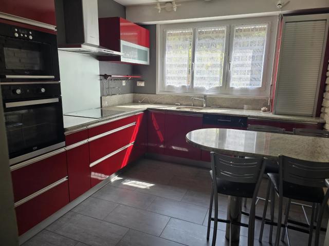 Maison 6 pièces 183 m²