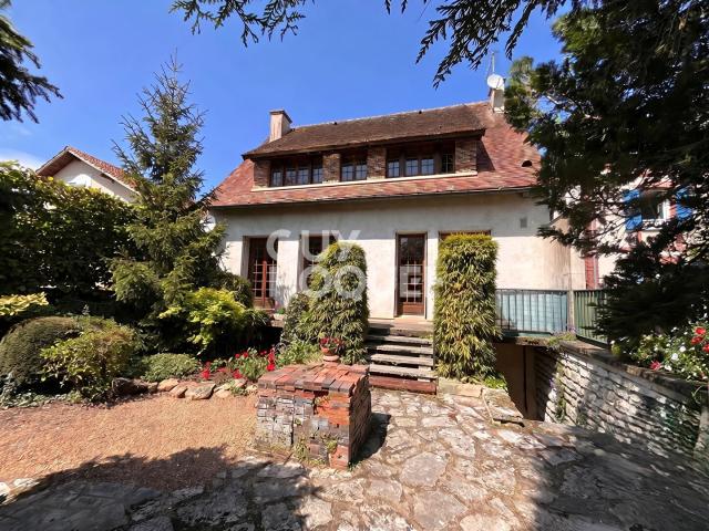 Maison 6 pièces 183 m²