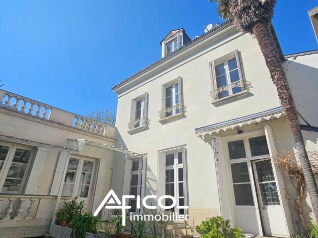 Maison 6 pièces 194 m²