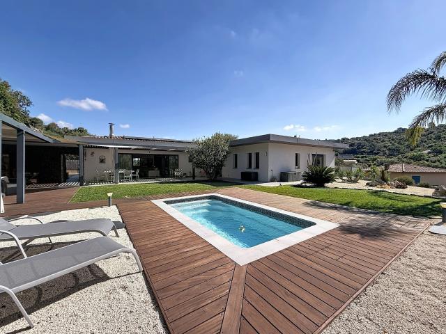Maison 6 pièces 194 m²