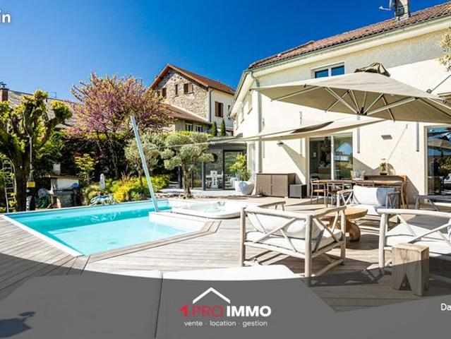 Maison 6 pièces 194 m²
