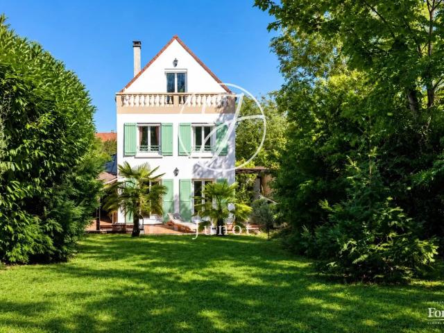 Maison 6 pièces 195 m²