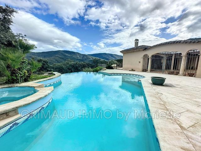 Maison 6 pièces 195 m²