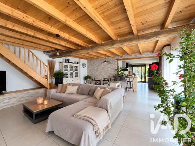 Maison 6 pièces 195 m²